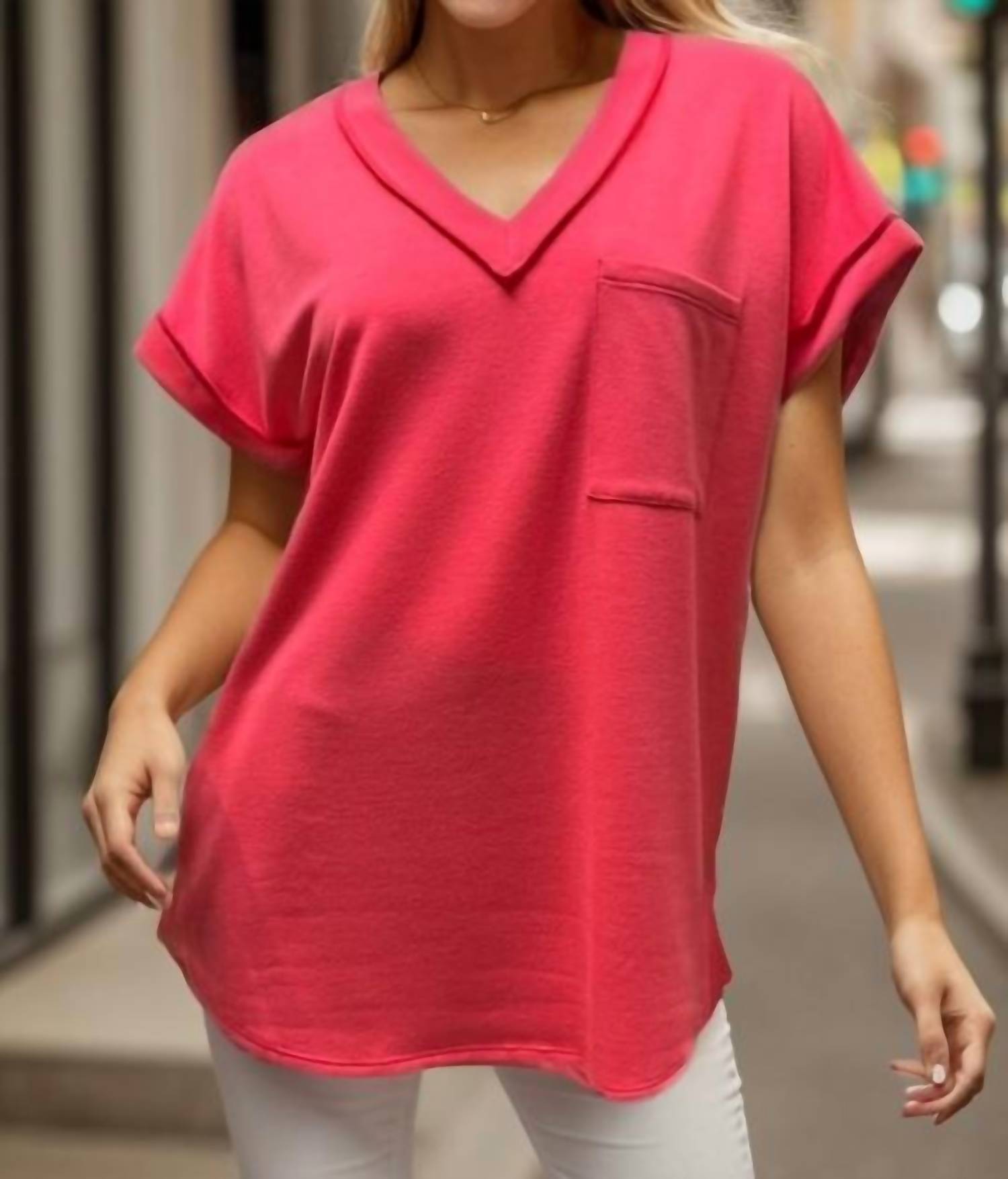 Короткий топ с V-образным вырезом в ярко-розовом цвете HEIMISH USA
Короткий топ с V-образным вырезом в ярко-розовом цвете HEIMISH USA