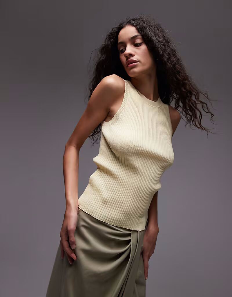 Топ из смеси тонкого льна в рубчик бледно-желтого цвета Mango
Топ из смеси тонкого льна в рубчик бледно-желтого цвета Mango