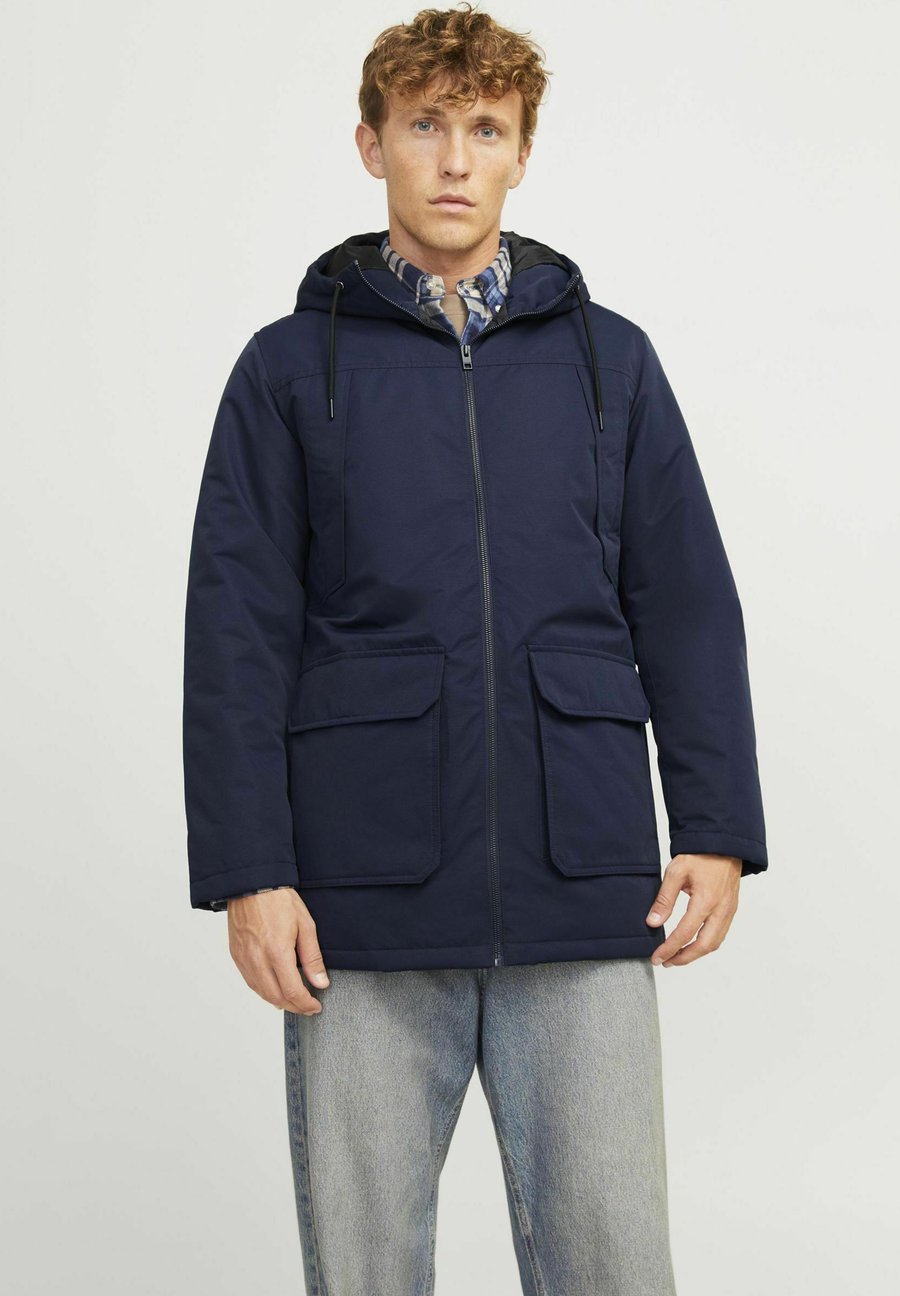 Пальто Jack & Jones JWHGRAND , Navy Blazer/Dark Blue
Пальто Jack & Jones JWHGRAND , Navy Blazer/Dark Blue