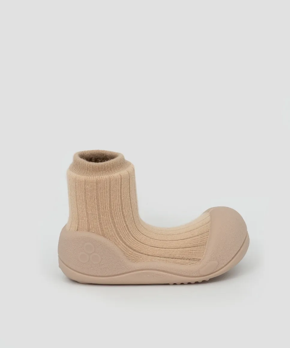 Пинетки для младенцев из хлопка кремового цвета Attipas
Пинетки для младенцев из хлопка кремового цвета Attipas