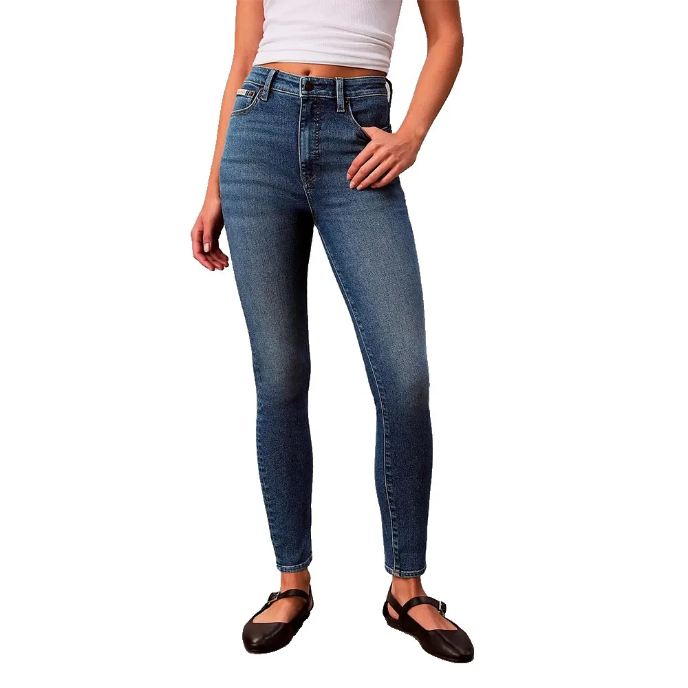 Джинсы Calvin Klein LV047D756G, зауженные, с высокой талией Calvin klein jeans, синий
Джинсы Calvin Klein LV047D756G, зауженные, с высокой талией Calvin klein jeans, синий