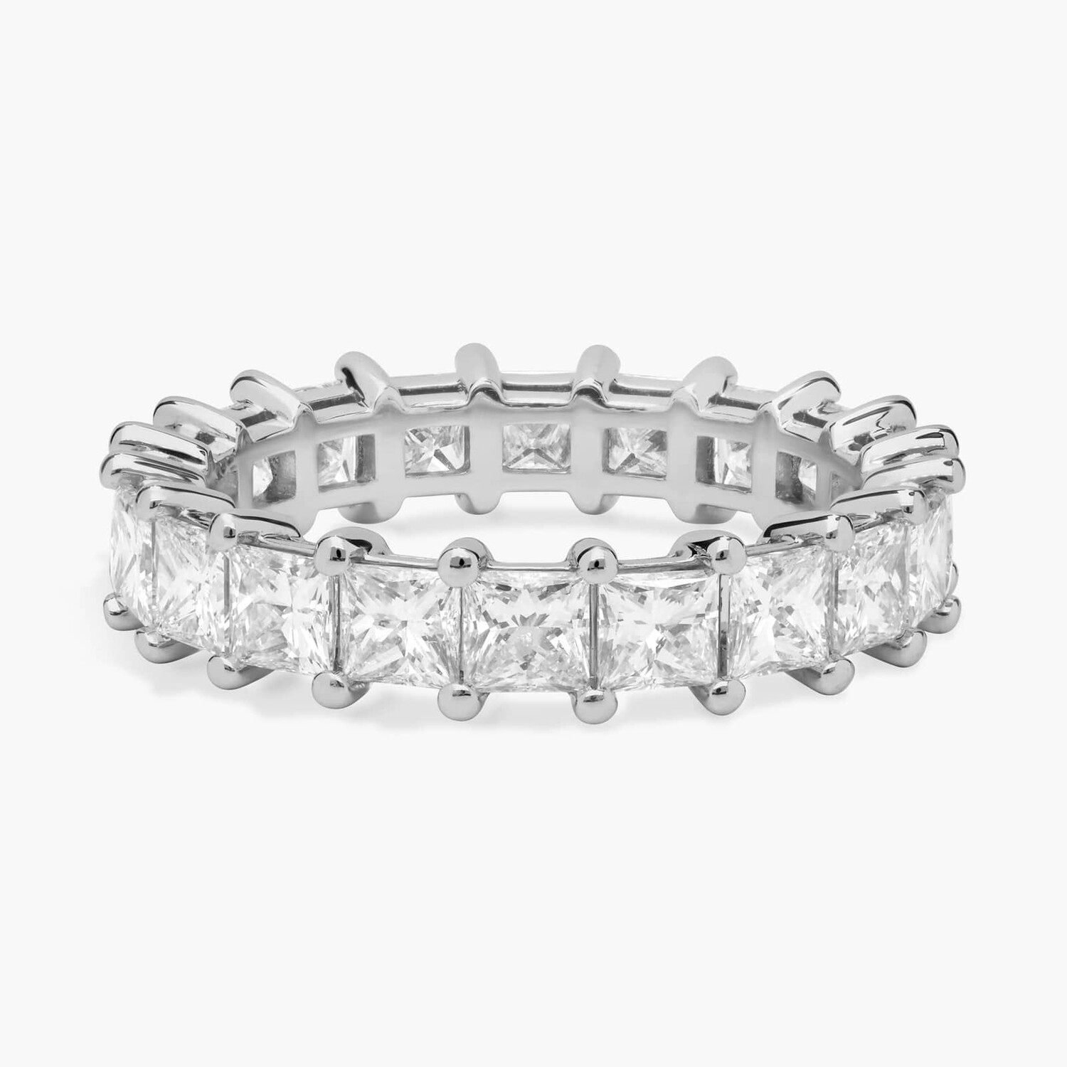 Кольцо Eternity с выращенным в лаборатории бриллиантом огранки «Принцесса» из 14-каратного белого золота (3 карата, двойной цвет — FG / VS2-SI1) Blue Nile