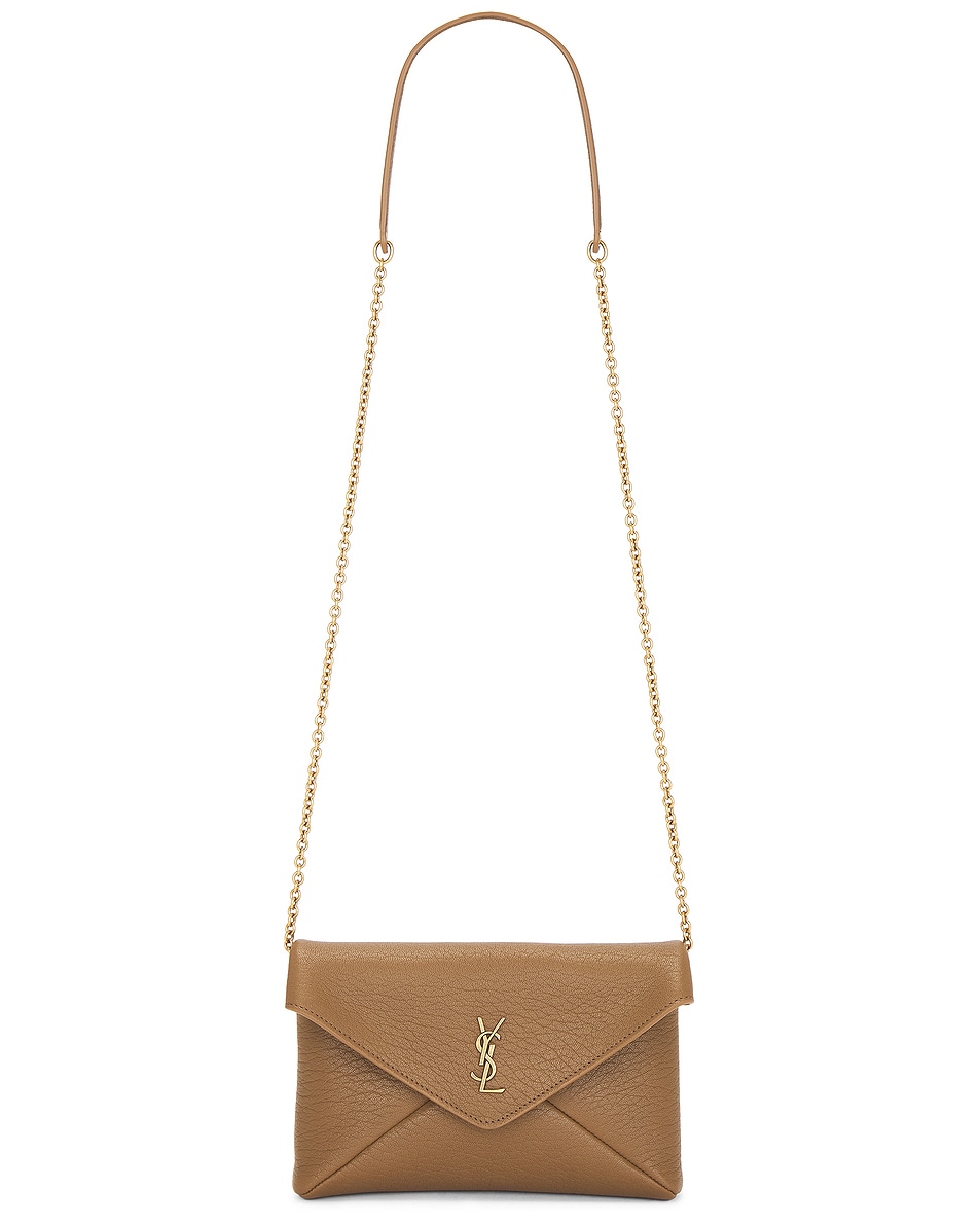 Маленькая сумка-кошелек на цепочке Saint Laurent, Dark Cork
Маленькая сумка-кошелек на цепочке Saint Laurent, Dark Cork