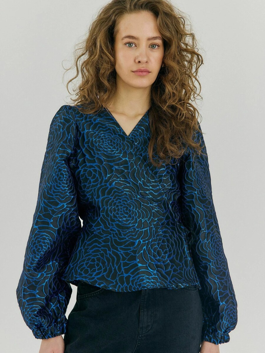 Рубашка NORR Debra, Azure/Cyan Blue
Рубашка NORR Debra, Azure/Cyan Blue