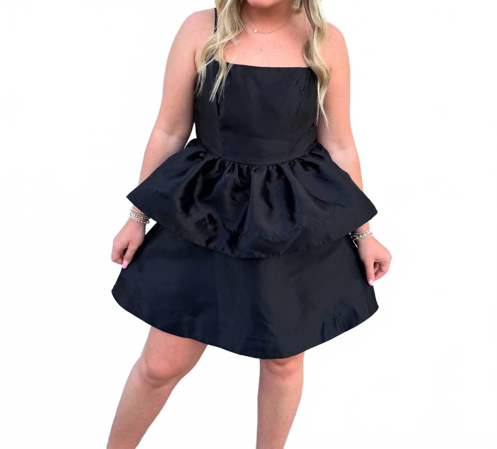 B.right Мини-платье Karli с многоярусными оборками, черное
B.right Мини-платье Karli с многоярусными оборками, черное