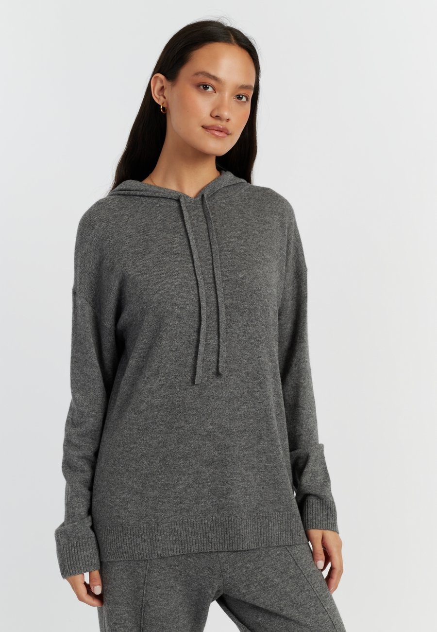 Джемпер CHINTI & PARKER Jumper, Mid Grey Melange/Dark Grey
Джемпер CHINTI & PARKER Jumper, Mid Grey Melange/Dark Grey