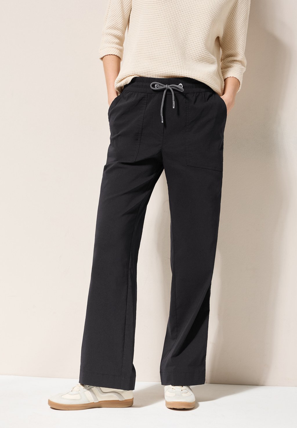 Брюки WIDE Cecil, черный
Брюки WIDE Cecil, черный