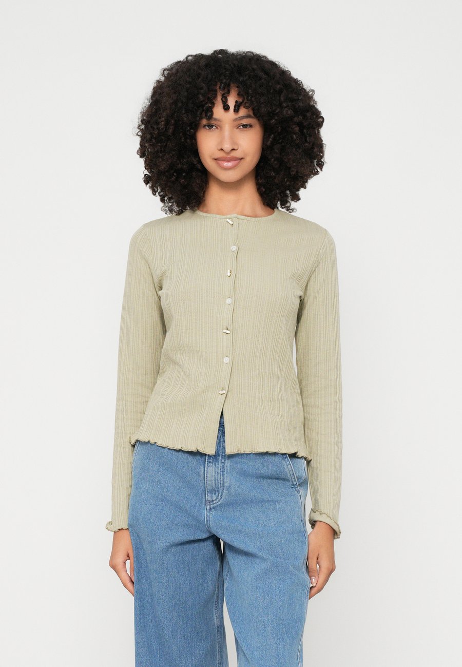 Кардиган IVY OAK KAMILLE, Light Sage/Light Green
Кардиган IVY OAK KAMILLE, Light Sage/Light Green