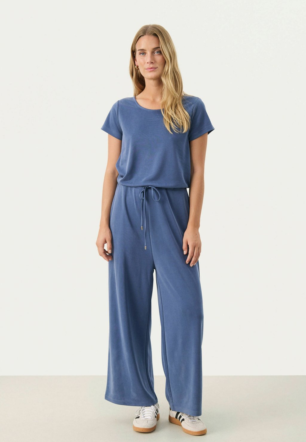 Комбинезон ADRIANEPW Part Two, синий
Комбинезон ADRIANEPW Part Two, синий