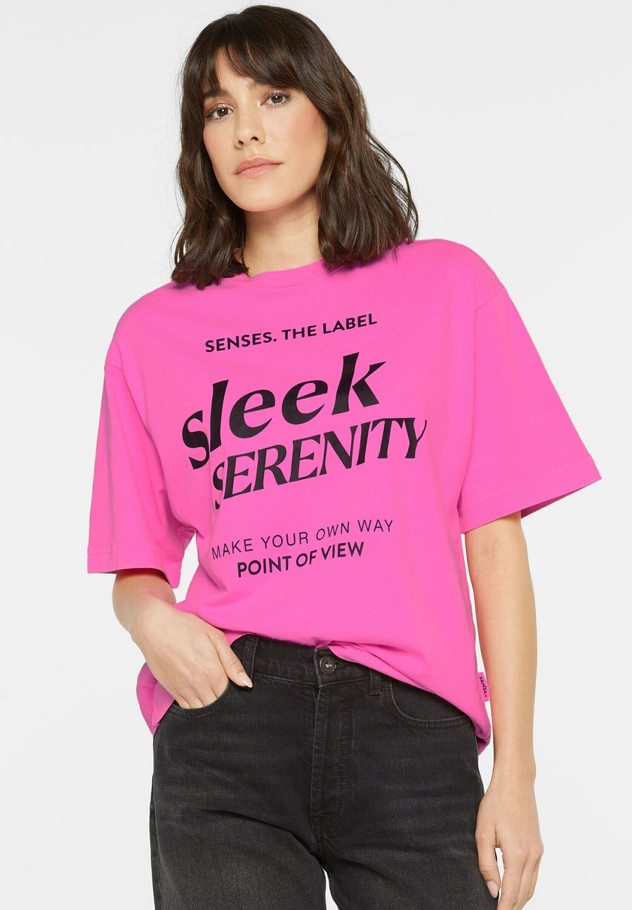 Футболка SENSES.THE LABEL TEC LA MIT ARTWORK, Vivid Pink/Pink, Розовый, Футболка SENSES.THE LABEL TEC LA MIT ARTWORK, Vivid Pink/Pink
Футболка SENSES.THE LABEL TEC LA MIT ARTWORK, Vivid Pink/Pink, Розовый, Футболка SENSES.THE LABEL TEC LA MIT ARTWORK, Vivid Pink/Pink