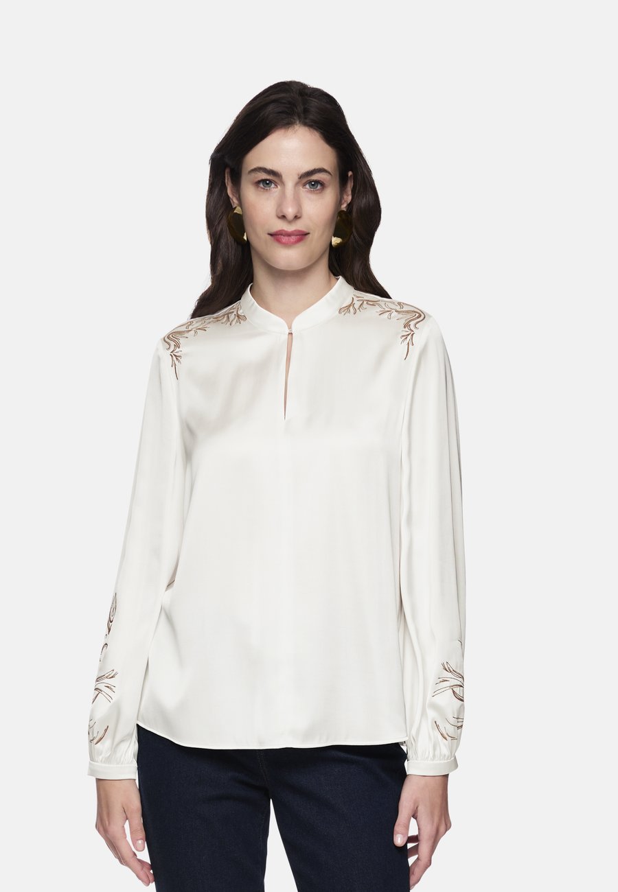 Блуза Marc Cain Blouse, Off-White/White
Блуза Marc Cain Blouse, Off-White/White