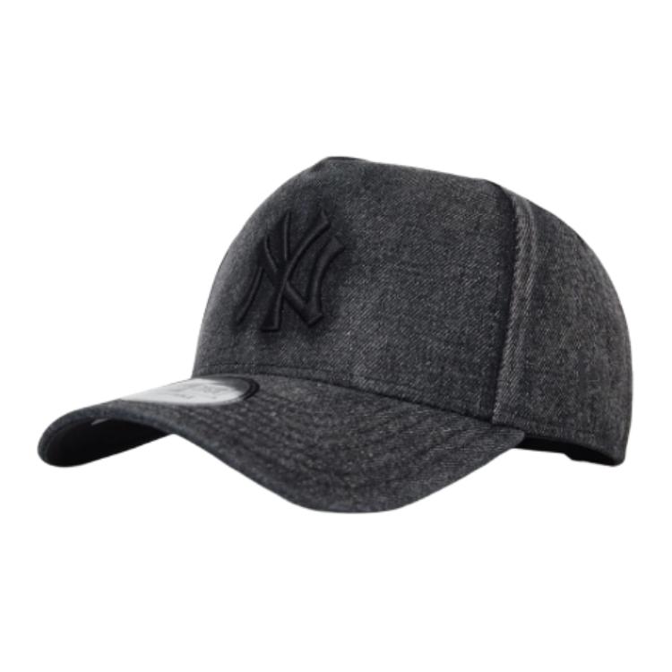 New Era Бейсболка Unisex Black из полиэстера
New Era Бейсболка Unisex Black из полиэстера