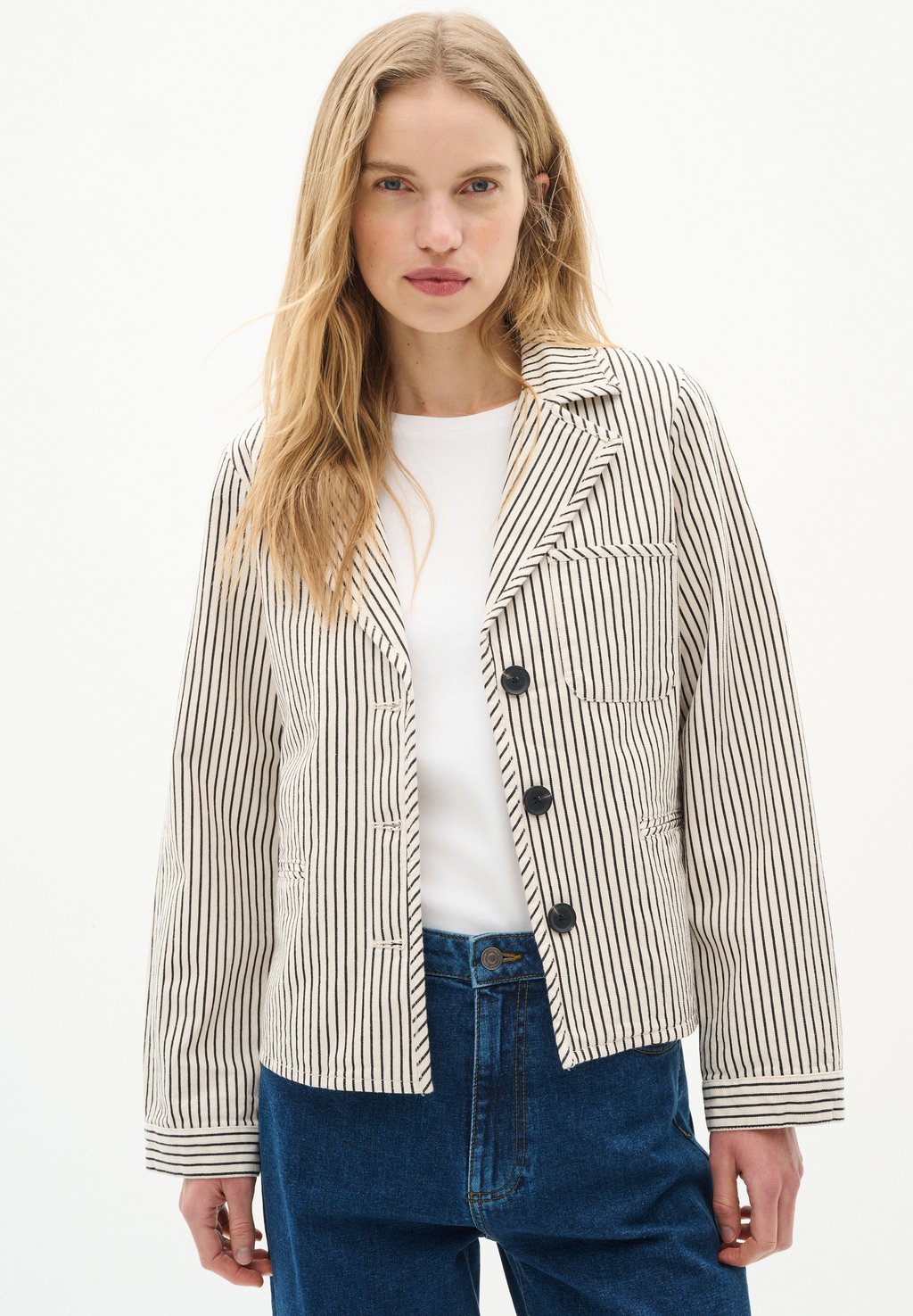 Блейзер BAI InWear, кремовый
Блейзер BAI InWear, кремовый