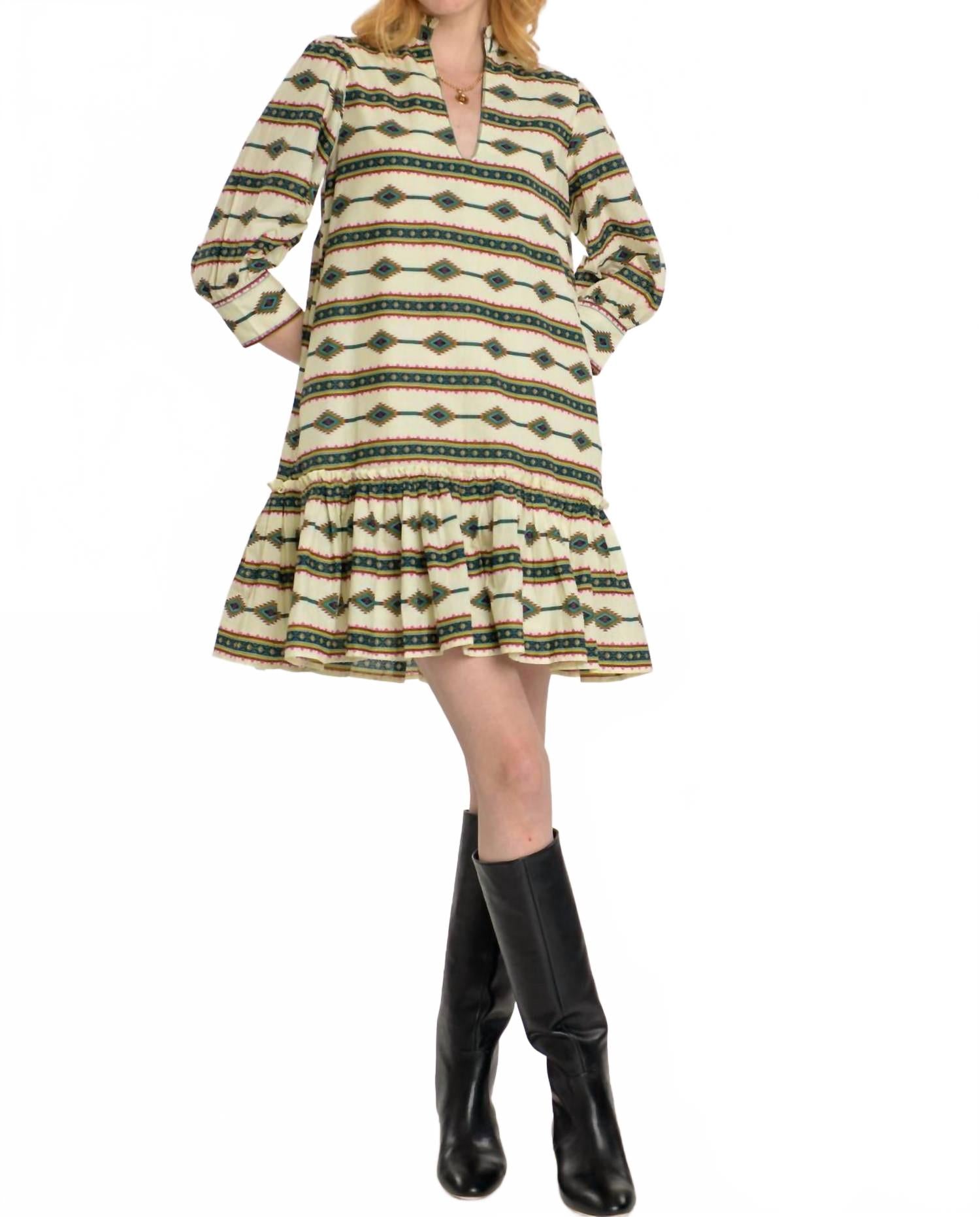 Мини-платье Chloe в полоску Apache Elizabeth and James, Apache Stripe
Мини-платье Chloe в полоску Apache Elizabeth and James, Apache Stripe