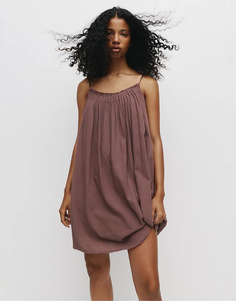 Короткое платье в деревенском стиле Pull&Bear цвета баклажана
Короткое платье в деревенском стиле Pull&Bear цвета баклажана