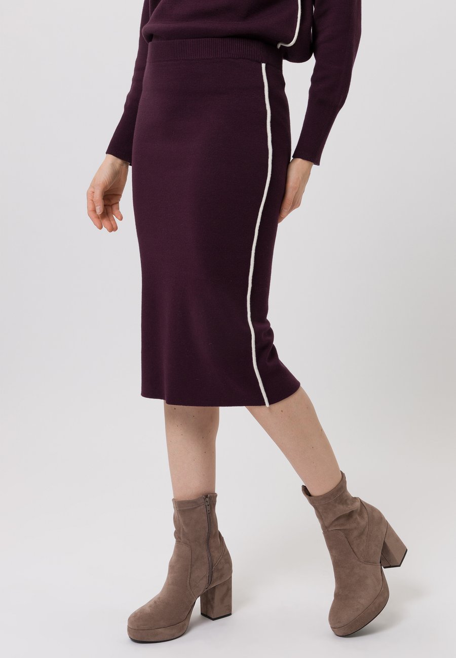 Юбка TUZZI Pencil skirt, Mulberry/Bordeaux
Юбка TUZZI Pencil skirt, Mulberry/Bordeaux