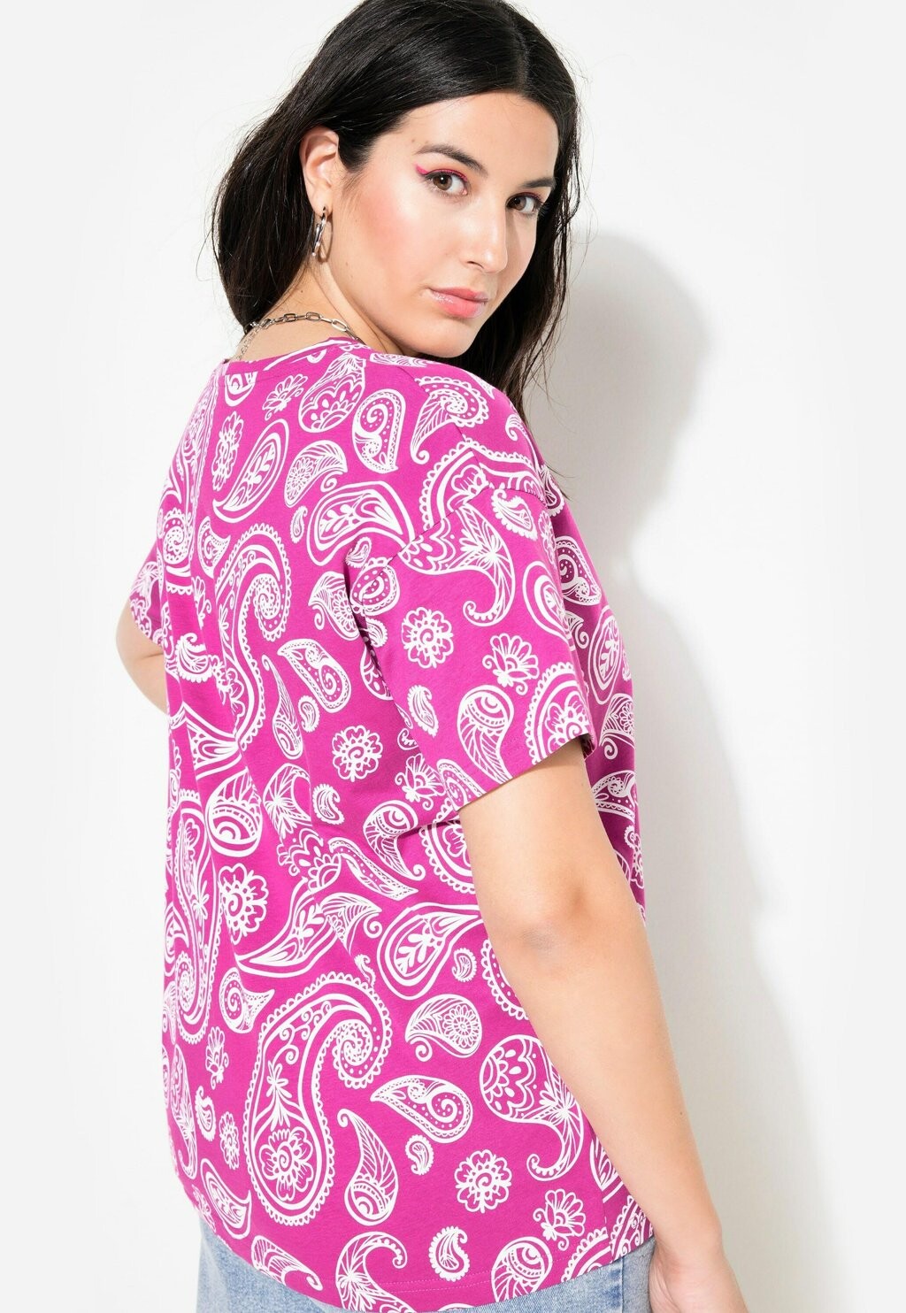 Футболка с принтом PAISLEY SHORT SLEEVE Studio Untold, фиолетовый
Футболка с принтом PAISLEY SHORT SLEEVE Studio Untold, фиолетовый