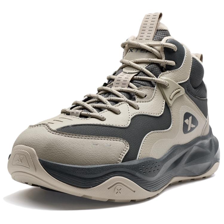 XTEP Теплые противоскользящие высокие кроссовки Red Cliff 2.0 SE, мужские, цвет "умбра-черный"
XTEP Теплые противоскользящие высокие кроссовки Red Cliff 2.0 SE, мужские, цвет "умбра-черный"