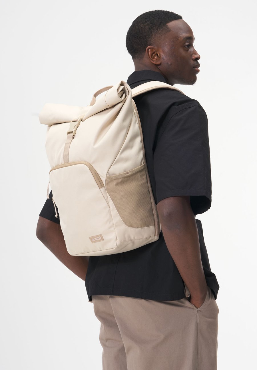 Рюкзак AEVOR ROLLTOP MEDIUM, Beige
Рюкзак AEVOR ROLLTOP MEDIUM, Beige