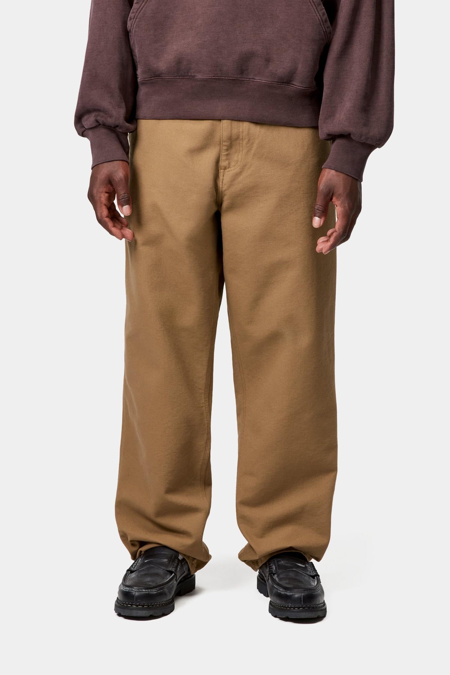 Брюки Simple из канваса Dearborn (100% органический хлопок) Carhartt, коричневый
Брюки Simple из канваса Dearborn (100% органический хлопок) Carhartt, коричневый