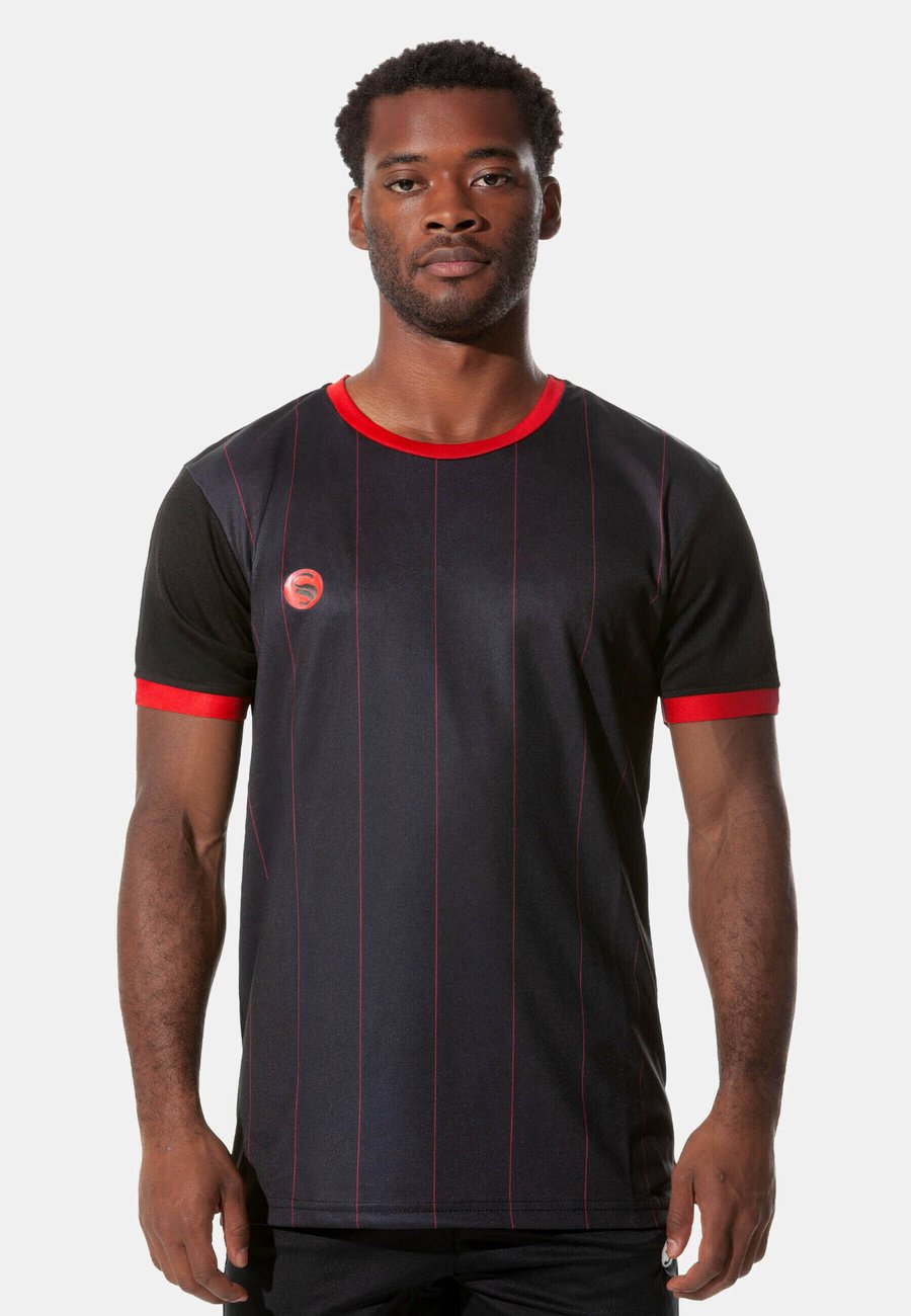 Футболка Stark Soul KURZARM PINSTRIPES, Schwarz-Rot/Black, Черный, Футболка Stark Soul KURZARM PINSTRIPES, Schwarz-Rot/Black
Футболка Stark Soul KURZARM PINSTRIPES, Schwarz-Rot/Black, Черный, Футболка Stark Soul KURZARM PINSTRIPES, Schwarz-Rot/Black
