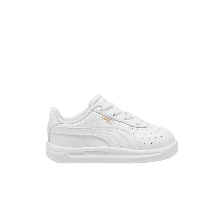 Кроссовки GV Special Toddler, цвет Triple White
Кроссовки GV Special Toddler, цвет Triple White