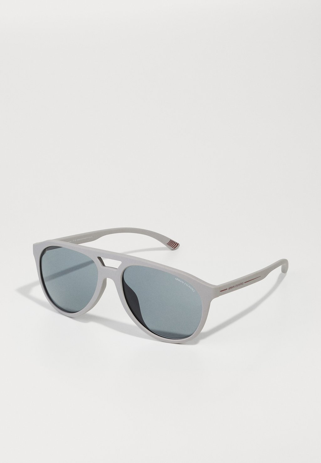 Солнцезащитные очки Armani Exchange, серый 
Солнцезащитные очки Armani Exchange, серый