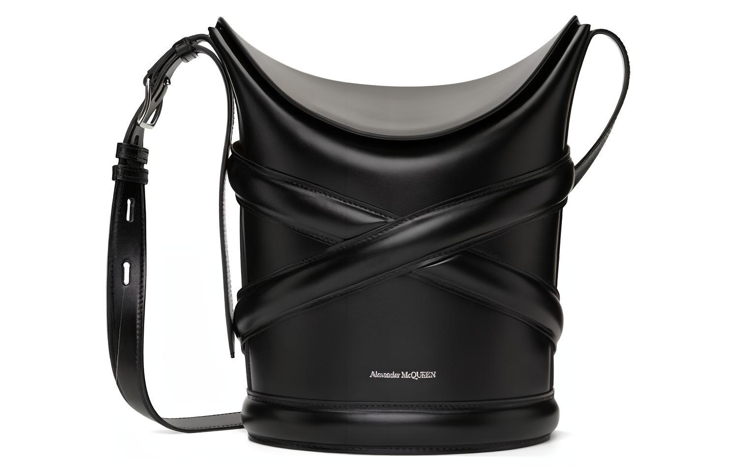 Alexander McQueen Сумка-ведро из телячьей кожи
Alexander McQueen Сумка-ведро из телячьей кожи