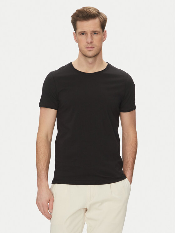 Футболка современного кроя 15 JJJ-12Caspian 30045667 Joop! Jeans, черный
Футболка современного кроя 15 JJJ-12Caspian 30045667 Joop! Jeans, черный