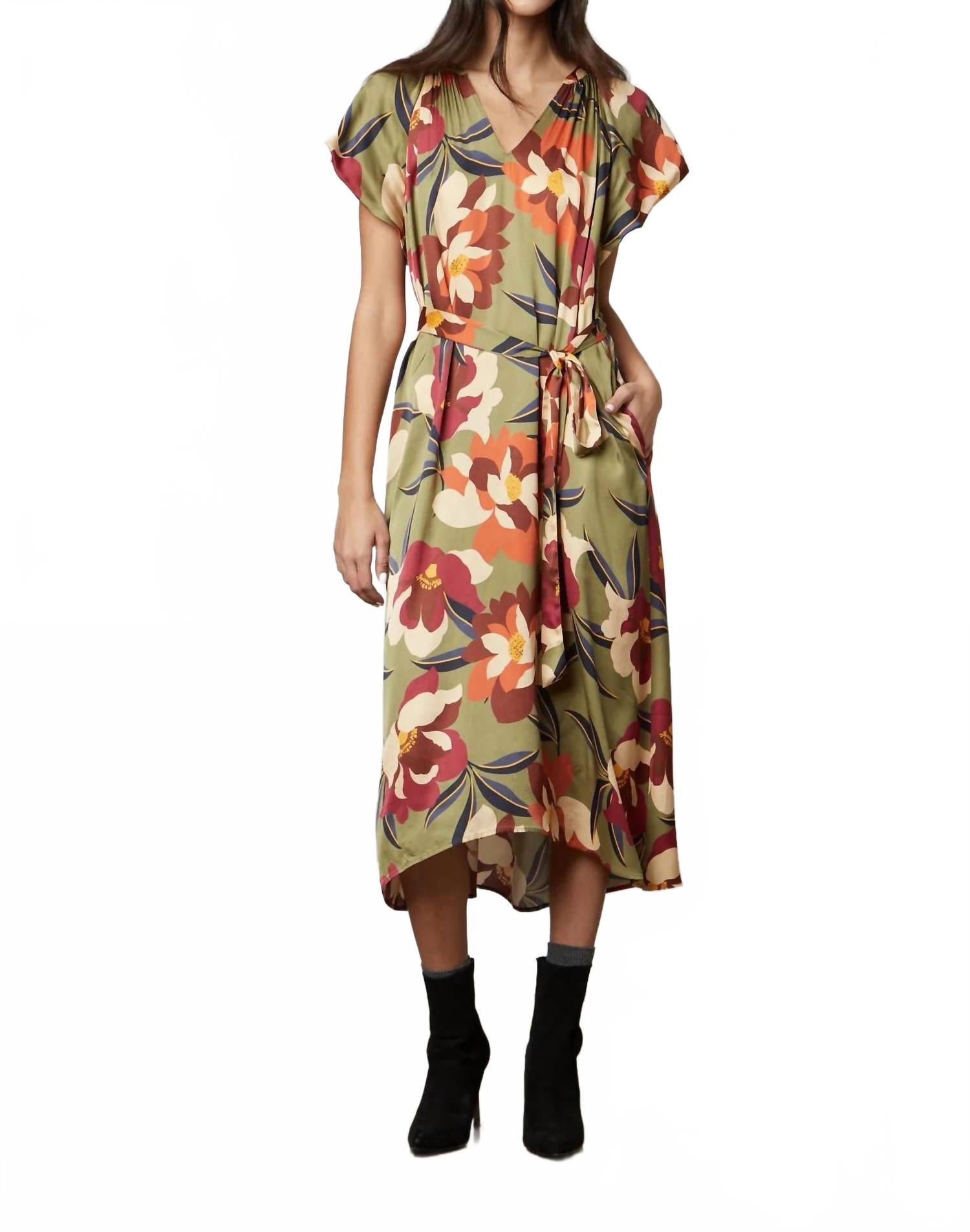 Платье Francine в цвете гортензии Velvet by Graham & Spencer, Hydrangea
Платье Francine в цвете гортензии Velvet by Graham & Spencer, Hydrangea