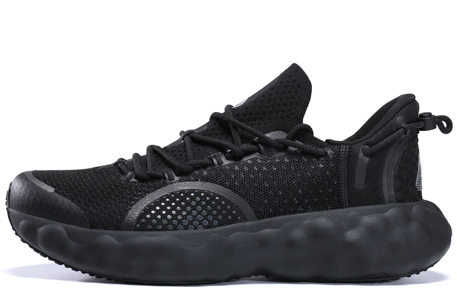 Кроссовки для бега State Pole Cloud мужские с низким верхом черного цвета Peak
Кроссовки для бега State Pole Cloud мужские с низким верхом черного цвета Peak