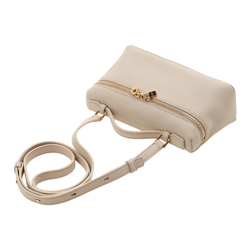 Экстракарманная косметичка из коровьей кожи, сумка через плечо, кроссбоди, женская сумка-тоут светлый травертин Loro Piana
Экстракарманная косметичка из коровьей кожи, сумка через плечо, кроссбоди, женская сумка-тоут светлый травертин Loro Piana