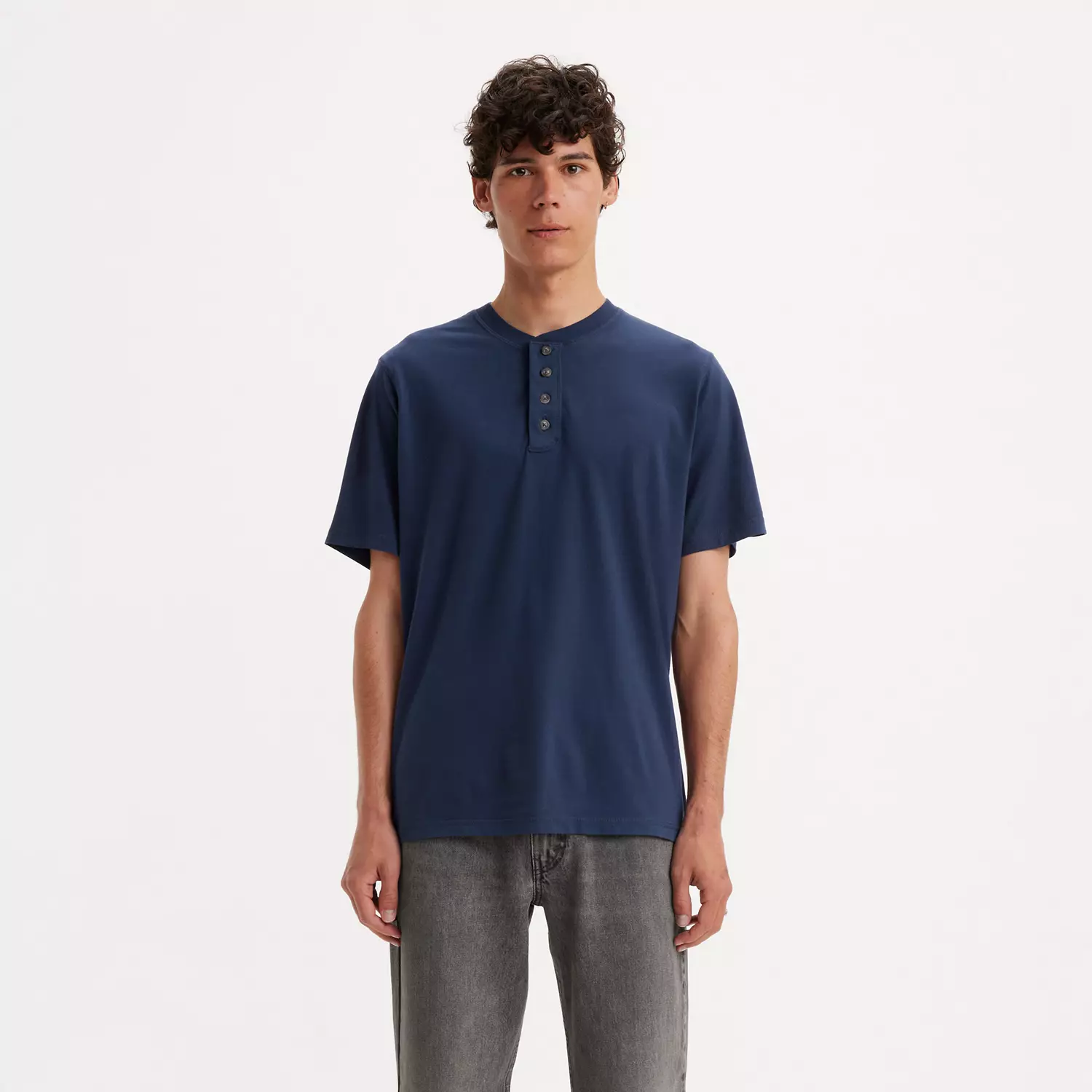 Хенли с коротким рукавом и четырьмя пуговицами Levi's, цвет Naval Academy - Blue
Хенли с коротким рукавом и четырьмя пуговицами Levi's, цвет Naval Academy - Blue