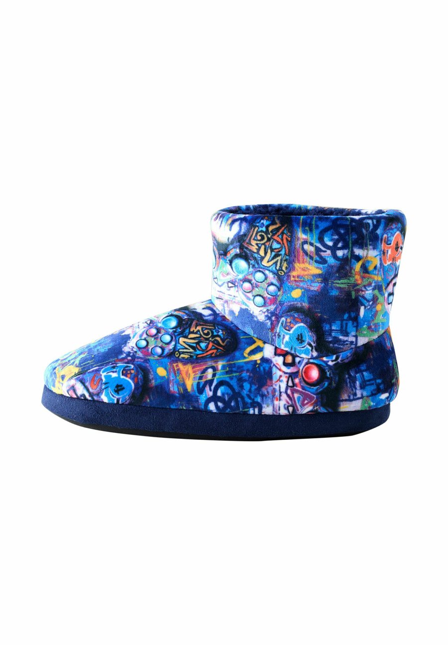 Тапочки Next Slippers, Blue Graffiti Gamer/Blue
Тапочки Next Slippers, Blue Graffiti Gamer/Blue