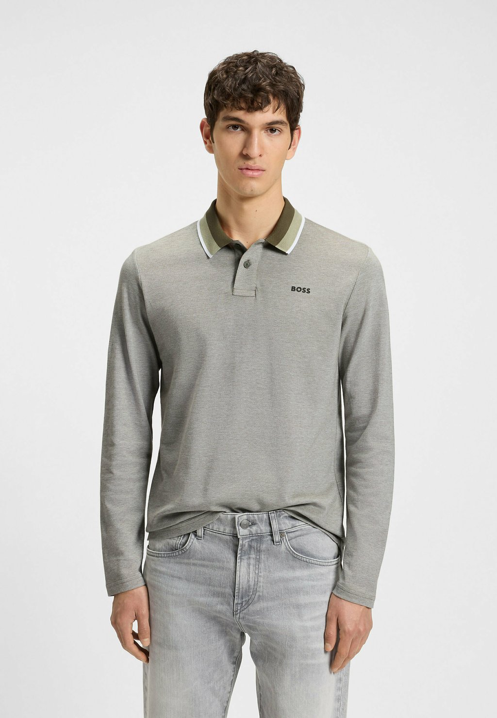 Лонгслив Polo shirt BOSS, зеленый
Лонгслив Polo shirt BOSS, зеленый