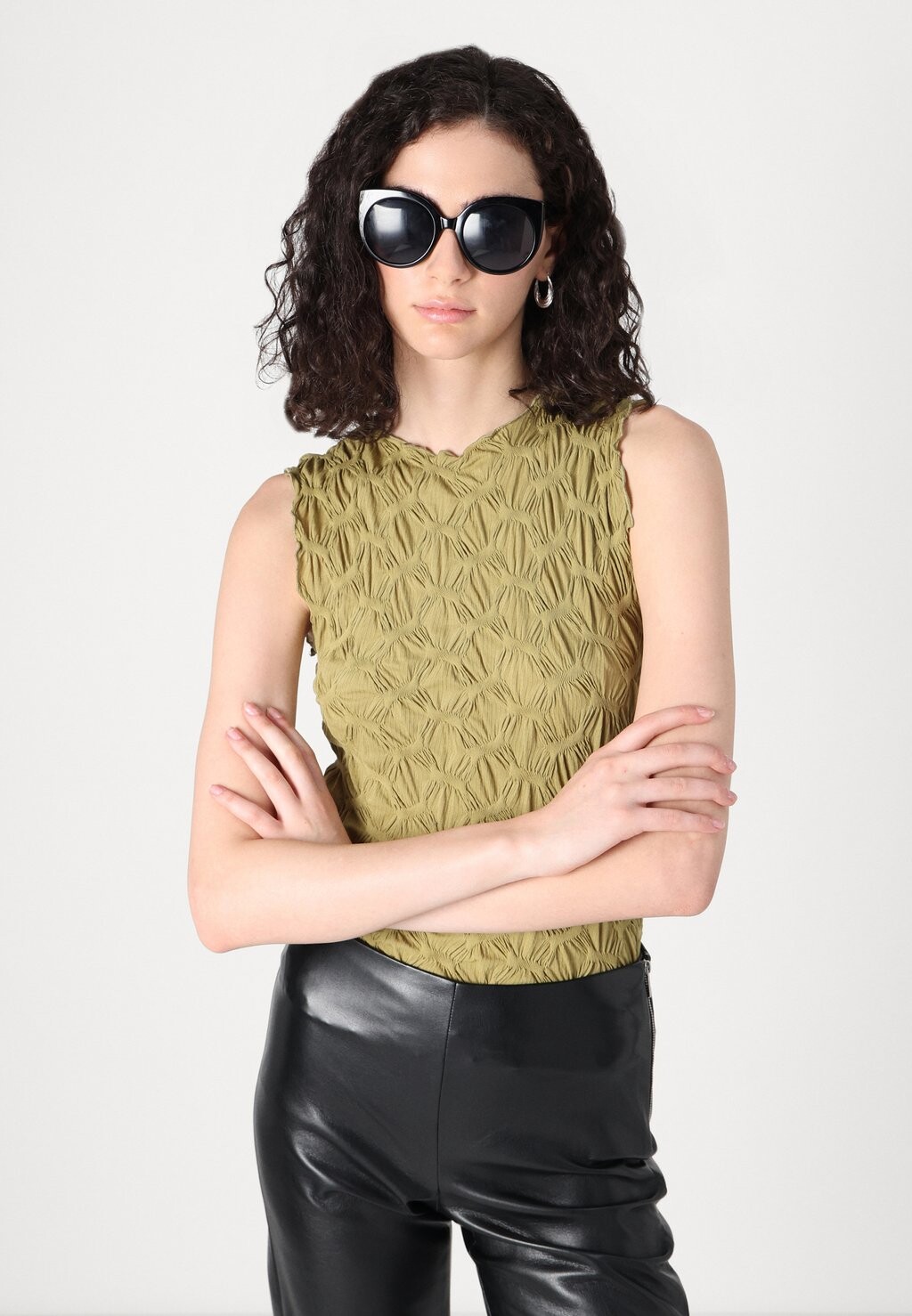 Брюки ONLZETA ONLY Tall, черный
Брюки ONLZETA ONLY Tall, черный