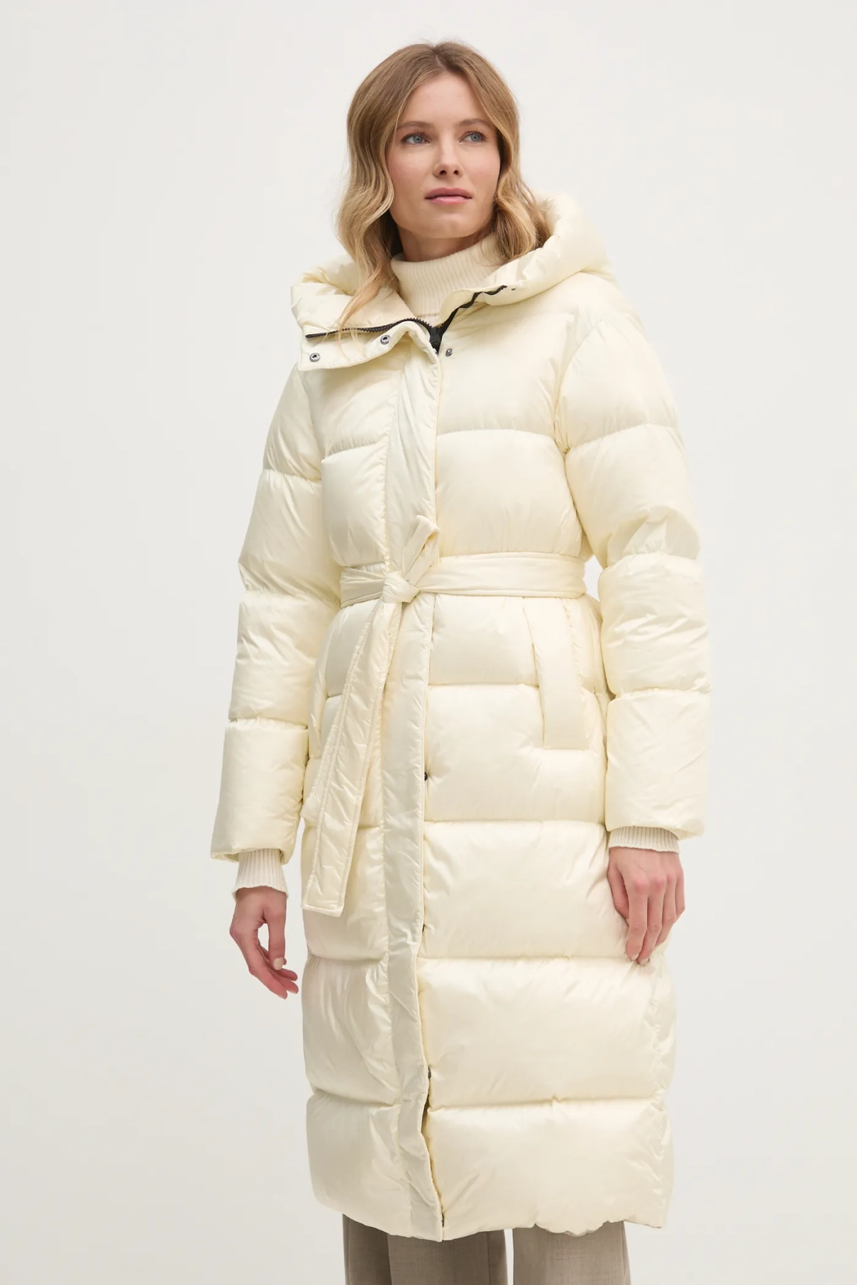 КАРЕН пуховик Hetrego, бежевый
КАРЕН пуховик Hetrego, бежевый