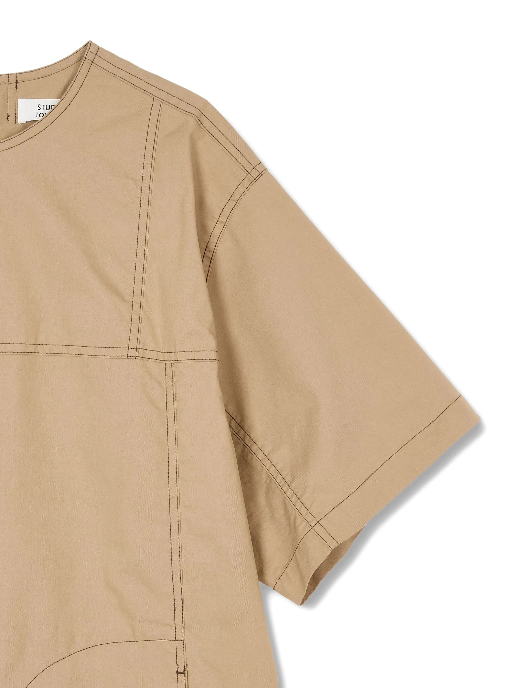 Платье-туника с контрастной строчкой Studio Tomboy, бежевый
Платье-туника с контрастной строчкой Studio Tomboy, бежевый