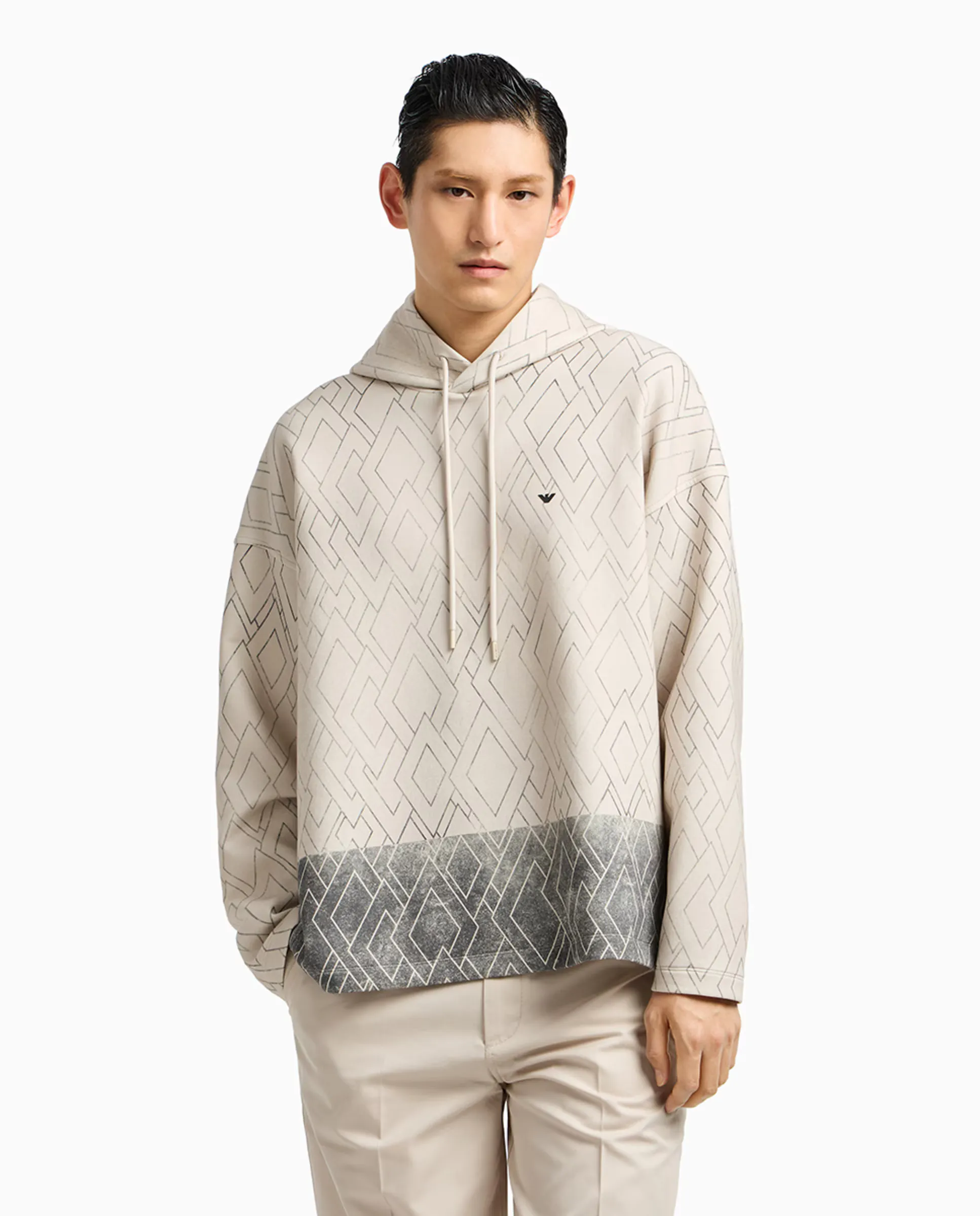 Мужская худи с разноцветным принтом и капюшоном Emporio Armani, темно-синий
Мужская худи с разноцветным принтом и капюшоном Emporio Armani, темно-синий