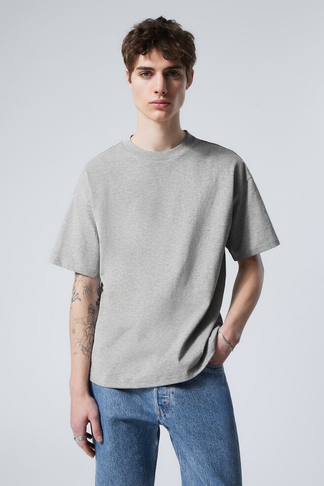 Свободная футболка Weekday, серый
Свободная футболка Weekday, серый