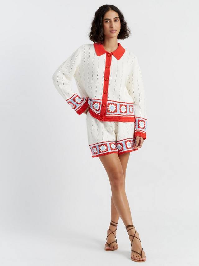 Рубашка с ручной вышивкой цветочной каймой Chinti & Parker, Cream/Terracotta
Рубашка с ручной вышивкой цветочной каймой Chinti & Parker, Cream/Terracotta