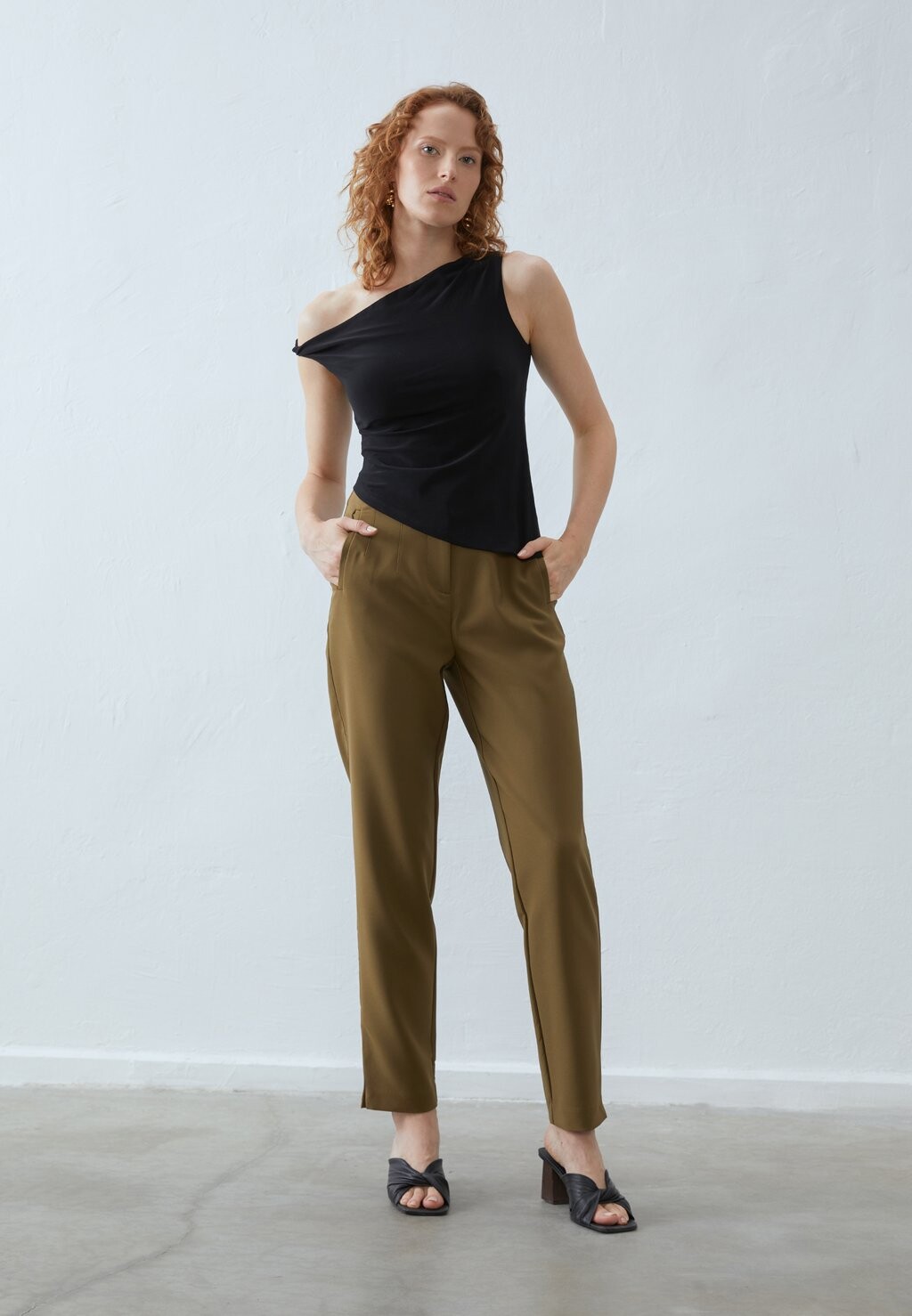 Базовая футболка Anna Field, черный
Базовая футболка Anna Field, черный