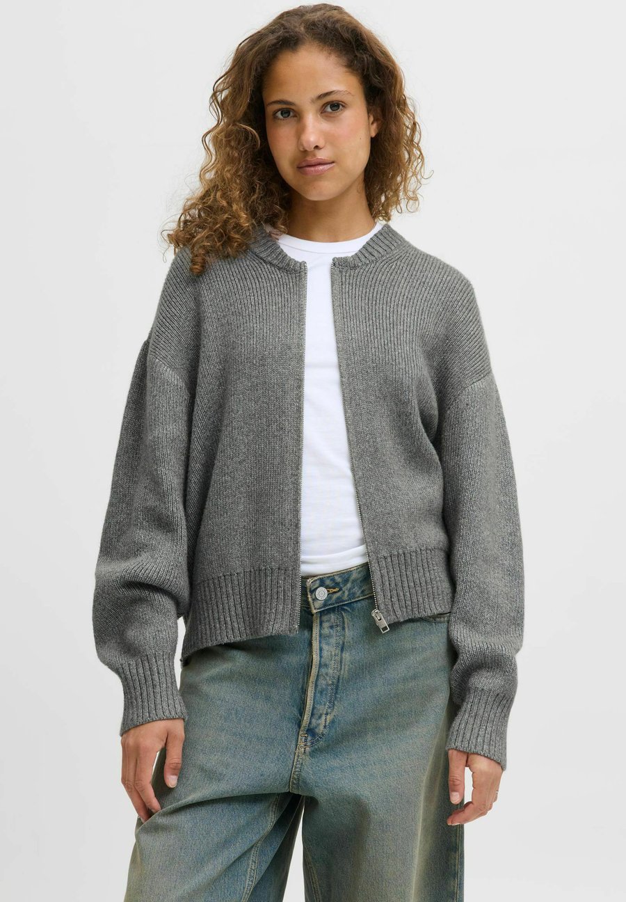 Кардиган JJXX JXMAEVE , Medium Grey Melange/Dark Grey
Кардиган JJXX JXMAEVE , Medium Grey Melange/Dark Grey