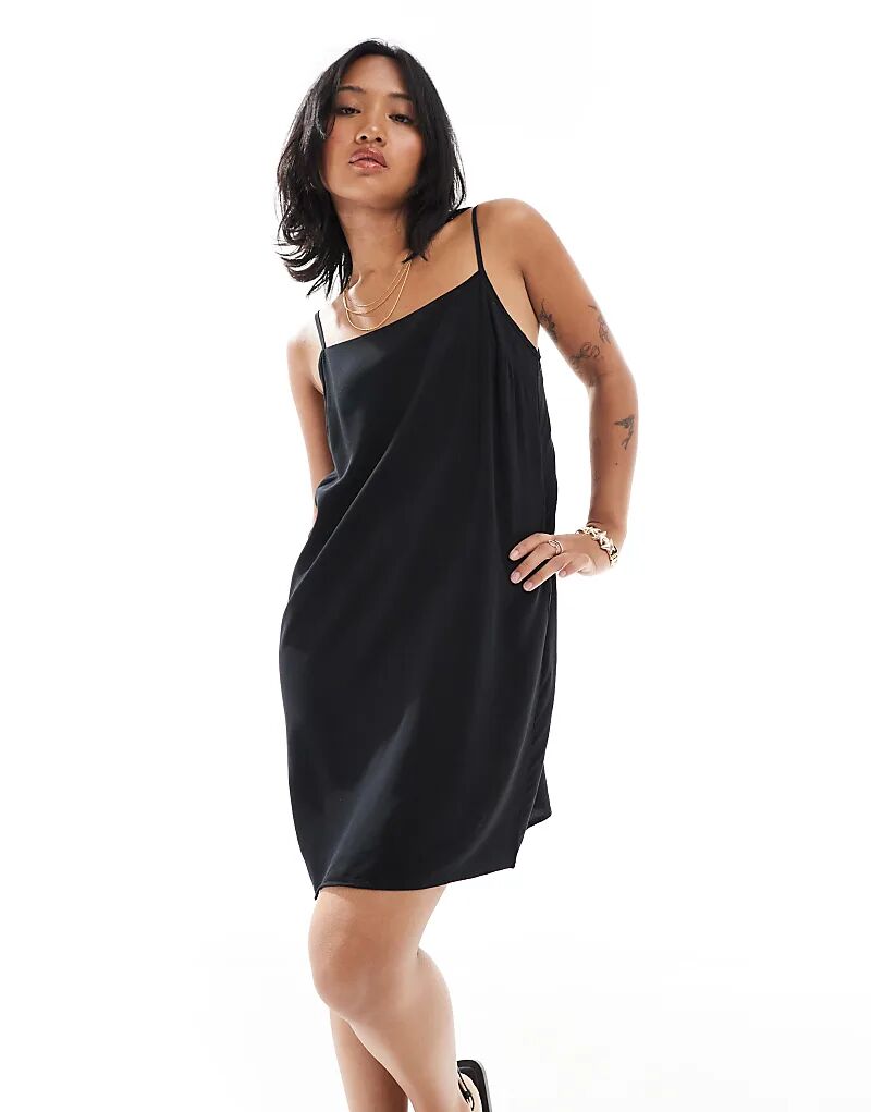 Мини-платье Vero Moda Petite с квадратным вырезом и лифом черного цвета
Мини-платье Vero Moda Petite с квадратным вырезом и лифом черного цвета