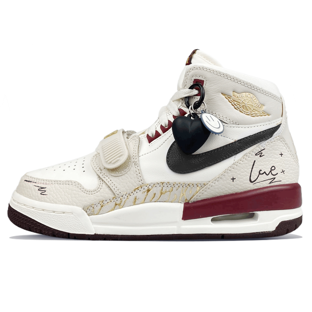 Jordan Легаси 312 CNY 'Ограниченная серия Года Змеи' противоскользящие износостойкие баскетбольные кроссовки унисекс бежево-красные экрю, цвет Ecru
Jordan Легаси 312 CNY 'Ограниченная серия Года Змеи' противоскользящие износостойкие баскетбольные кроссовки унисекс бежево-красные экрю, цвет Ecru