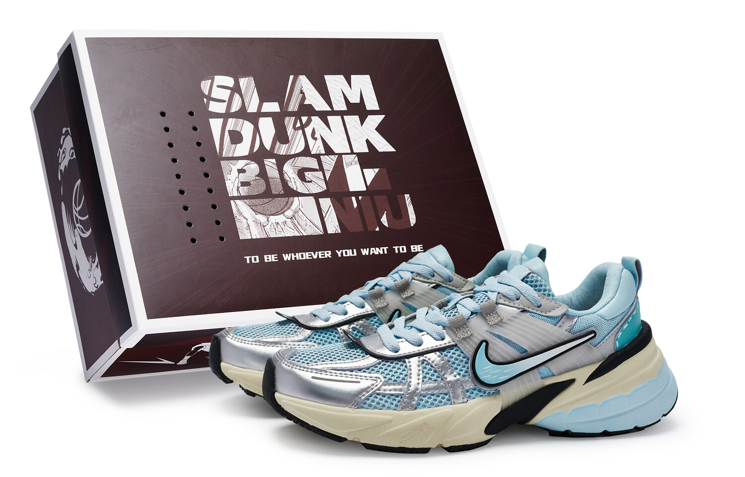 Кроссовки для бега V2K Run женские с низким верхом, синие, серебристые, черные Nike
Кроссовки для бега V2K Run женские с низким верхом, синие, серебристые, черные Nike