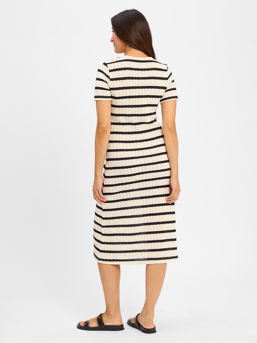 Вязаное платье Marie Lund, Ecru
Вязаное платье Marie Lund, Ecru