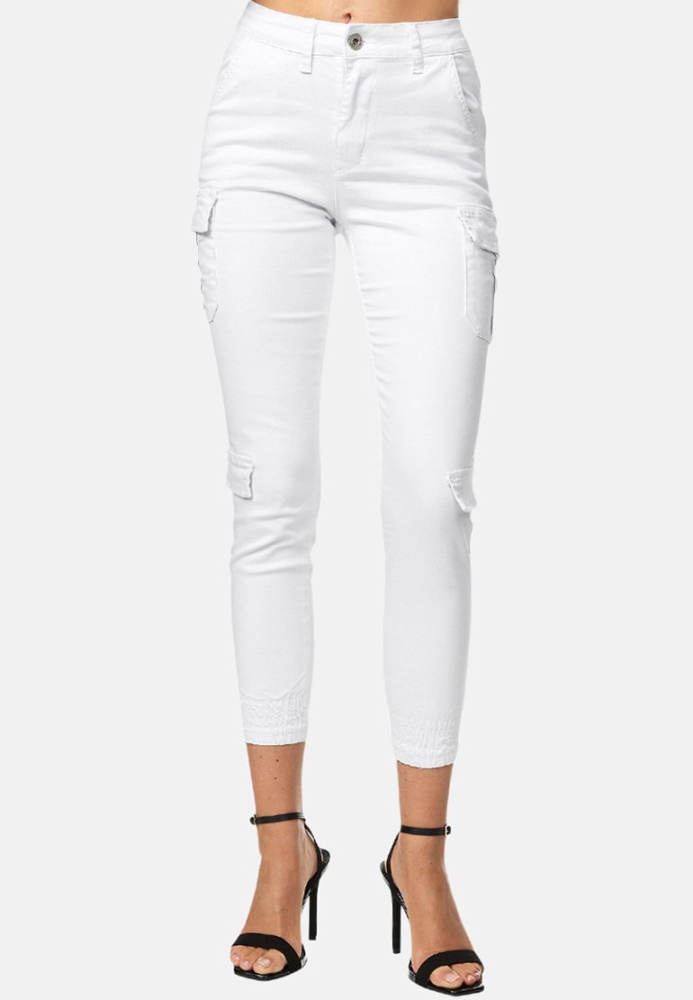 Брюки-карго Elara, белый
Брюки-карго Elara, белый