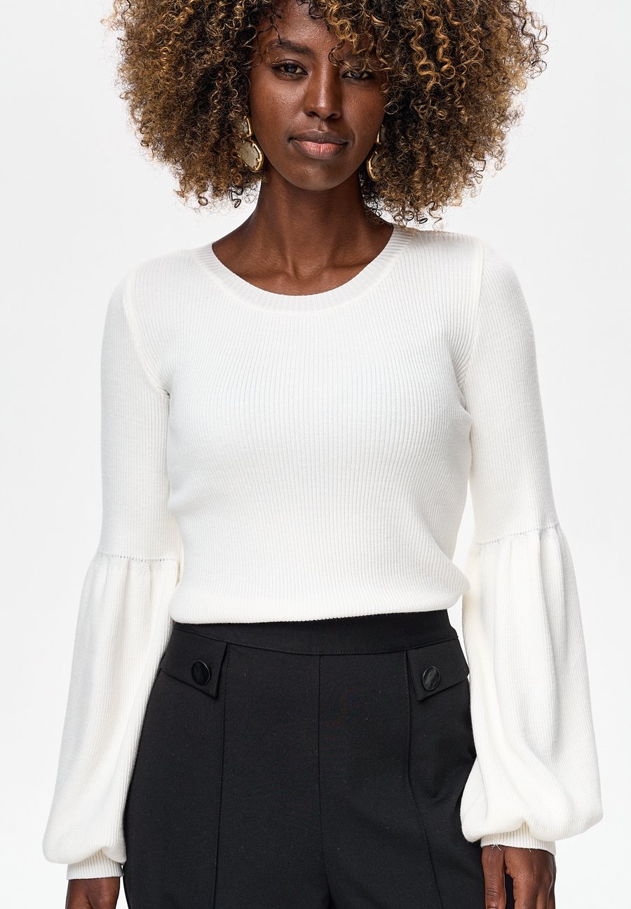 Джемпер blue shadow EXI, White
Джемпер blue shadow EXI, White