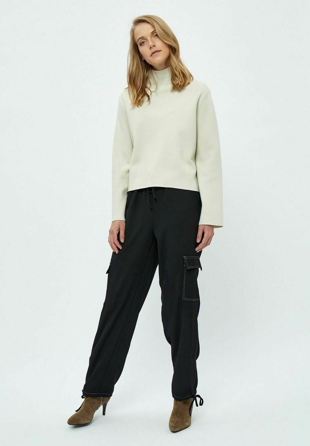 Джемпер LUPI Minus, бежевый
Джемпер LUPI Minus, бежевый